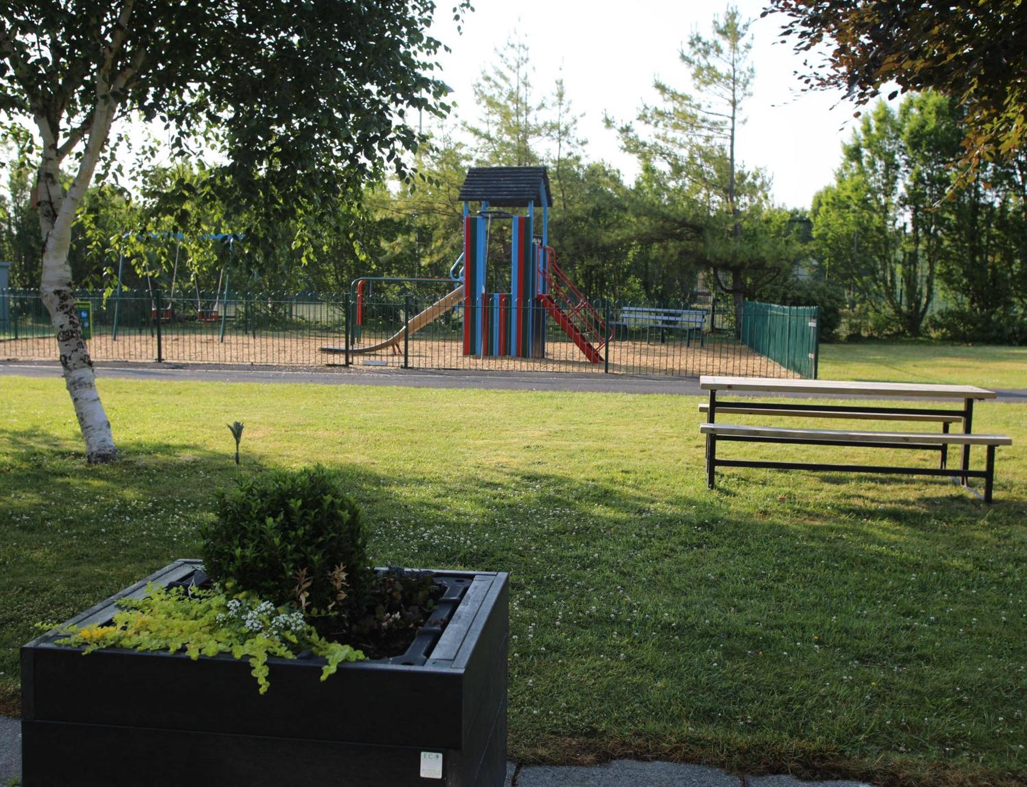 Goldcrest Village Apartments University Of 골웨이 외부 사진